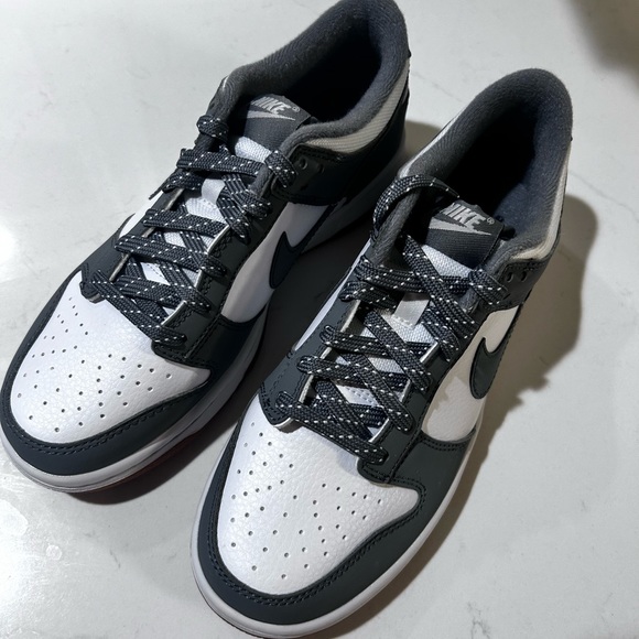 Nike Dunk Low GS ‘Reflective Grey’ Y6 - Picture 4 of 13